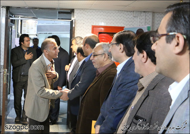 برگزاری دیدار نوروزی مدیرعامل و اعضاء هیات مدیره با کارکنان شرکت بهره برداری نفت و گاز زاگرس جنوبی 8