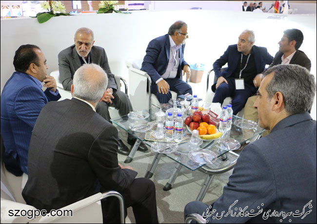 بازدید مدیران عامل شرکت های نفت مناطق مرکزی ایران و بهره برداری نفت و گاز زاگرس جنوبی از بیست و سومین نمایشگاه 4