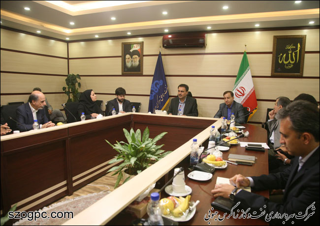 مراسم امضاء تفاهمنامه شرکت نفت مناطق مرکزی ایران با شرکت نفت و گاز پرشیا 5