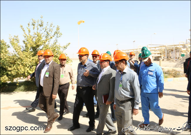 بازدید مدیرعامل شرکت نفت مناطق مرکزی ایران از منطقه عملیاتی آغار و دالان 25