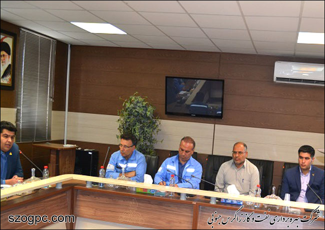 نشست فرزندان شاهد منطقه سروستان با مشاور استاندار در امور ایثارگران 2