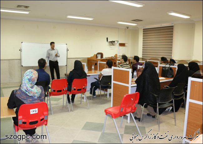اولین کارگاه آموزشی "مهارت های فرزند پروری" در منطقه عملیاتی نار و کنگان برگزار شد
