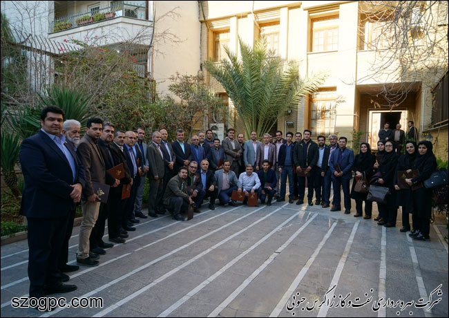 تجلیل از کارکنان مدیریت امور مالی نفت و گاز زاگرس جنوبی