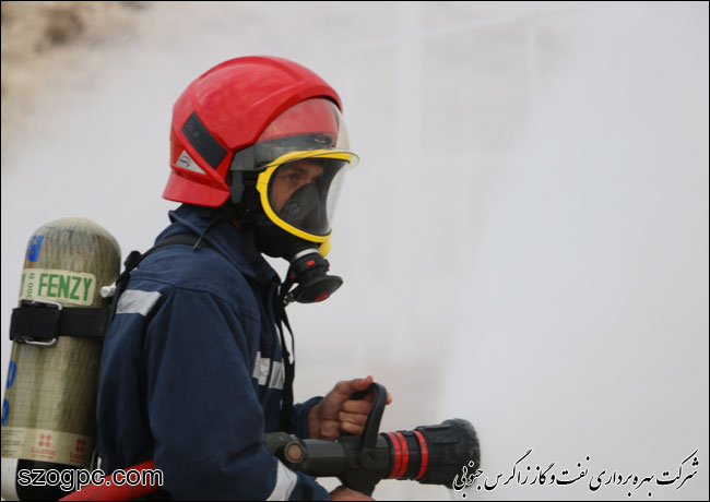 برگزاری مانور نشت گاز و اطفاء حریق تأسیسات فرآیندی در  منطقه عملیاتی پارسیان 3