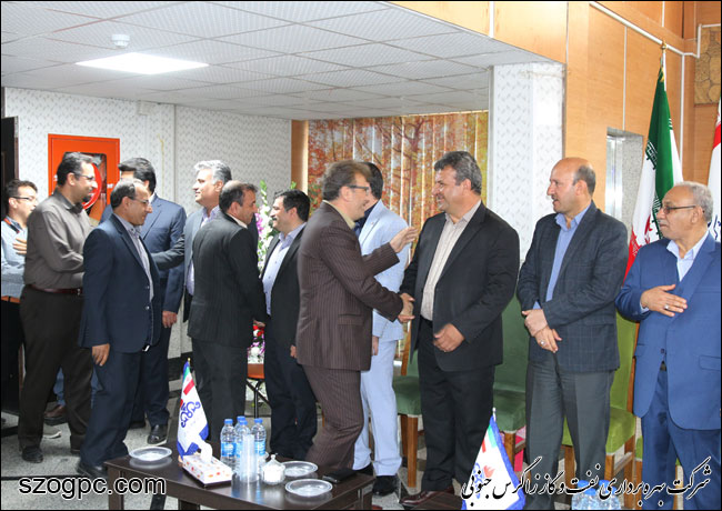 دیدار نوروزی "مهندس حمید ایزدی" مدیرعامل نفت و گاز زاگرس جنوبی با کارکنان این شرکت برگزار شد