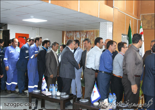 دیدار نوروزی مدیرعامل نفت و گاز زاگرس جنوبی با کارکنان این شرکت 5
