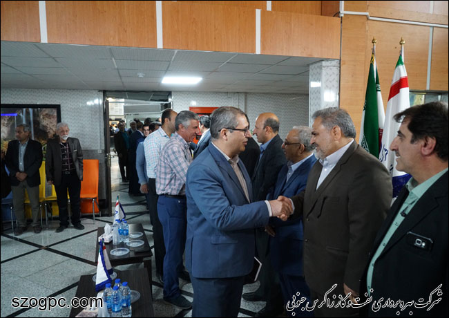 دیدار نوروزی مدیرعامل نفت و گاز زاگرس جنوبی با کارکنان این شرکت 7