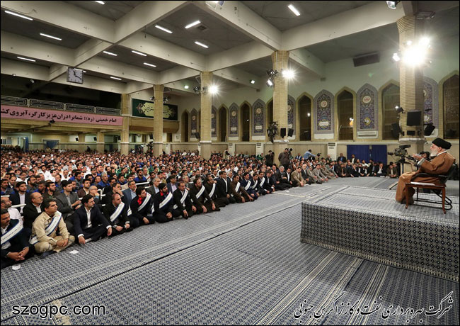 حضور مدیرعامل شرکت نفت مناطق مرکزی ایران در دیدار هزاران نفر از کارگران صنایع مختلف با رهبر معظم انقلاب 2