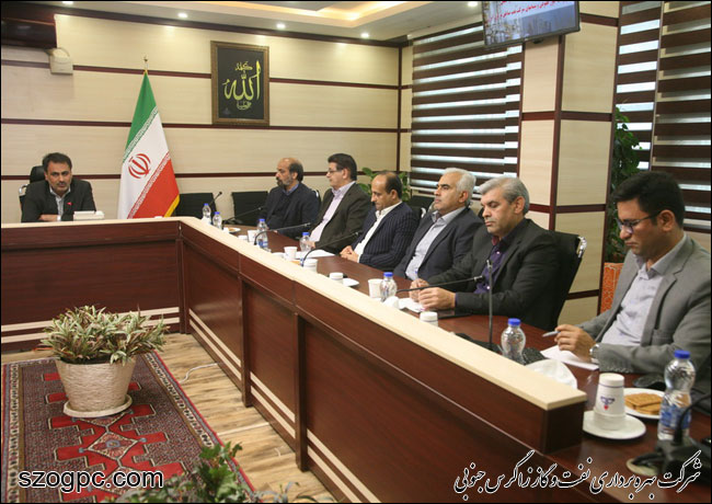 برگزاری آیین معارفه سرپرست امور حقوقی و پیمانها شرکت نفت مناطق مرکزی ایران 4