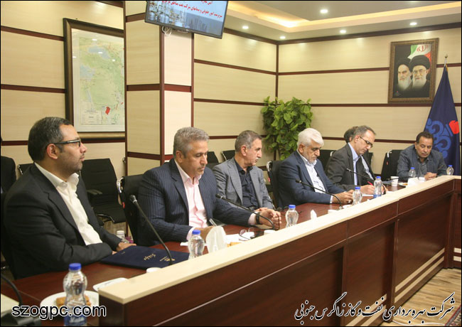 برگزاری آیین معارفه سرپرست امور حقوقی و پیمانها شرکت نفت مناطق مرکزی ایران 5