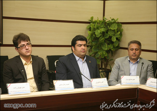 برگزاری مراسم گرامیداشت روز ارتباطات و روابط عمومی در شرکت نفت مناطق مرکزی ایران 5