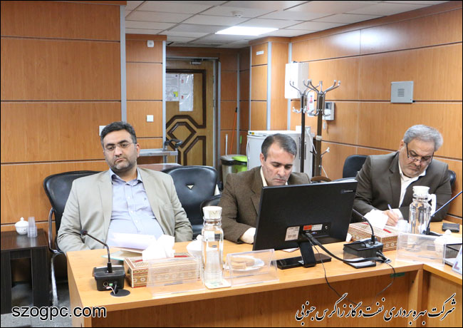 نشست مدیر منابع انسانی شرکت نفت مناطق مرکزی و هیأت همراه 4