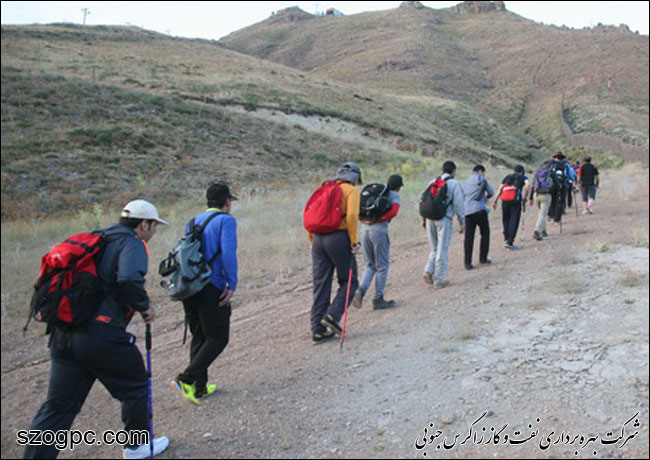 در اردوی انتخابی تیم کوهنوردی شرکت نفت مناطق مرکزی ایران ٣٣ نفر از ورزشکاران به رقابت پرداختند