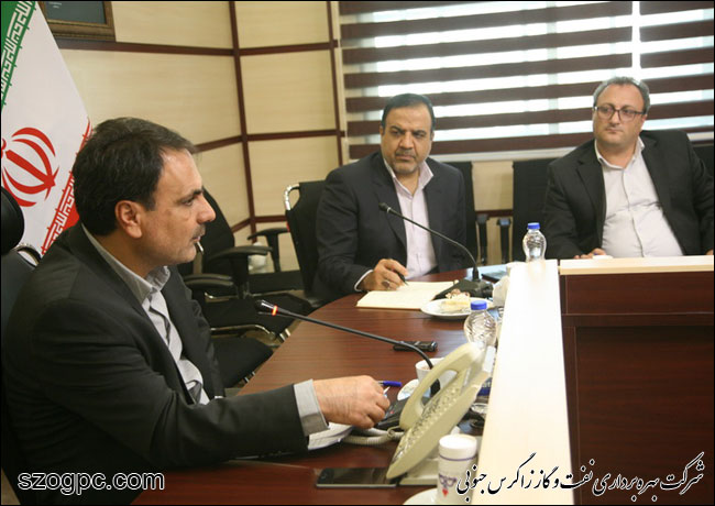 نشست صمیمی مدیرعامل شرکت نفت مناطق مرکزی ایران با رئیس روابط عمومی شرکت ملی نفت ایران 9
