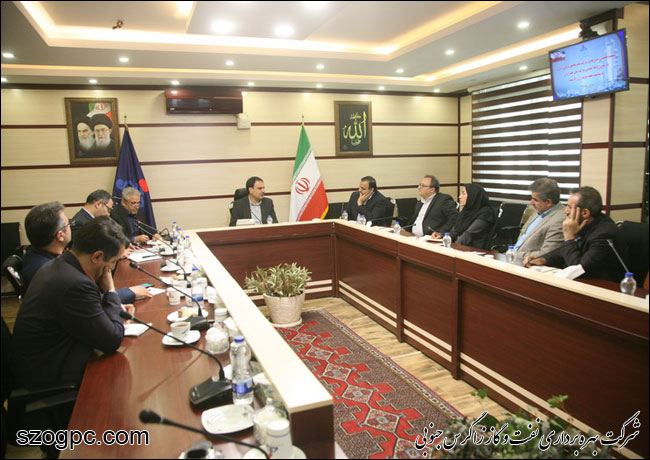 نشست صمیمی مدیرعامل شرکت نفت مناطق مرکزی ایران با رئیس روابط عمومی شرکت ملی نفت ایران 10