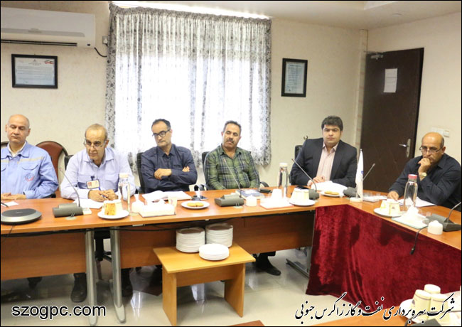 بازدید مدیر منابع انسانی شرکت نفت مناطق مرکزی ایران از منطقه عملیاتی نار و کنگان 6