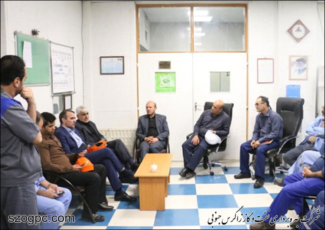 بازدید مدیر منابع انسانی شرکت نفت مناطق مرکزی ایران از منطقه عملیاتی نار و کنگان 14