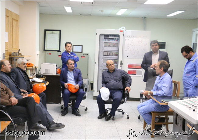 بازدید مدیر منابع انسانی شرکت نفت مناطق مرکزی ایران از منطقه عملیاتی نار و کنگان 15