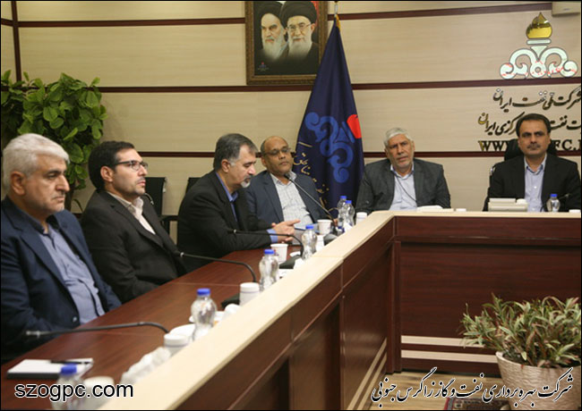 آیین تکریم و معارفه روسای مهندسی سیستم ها و بهره وری و بازرسی و حفاظت فنی شرکت نفت مناطق مرکزی ایران 4