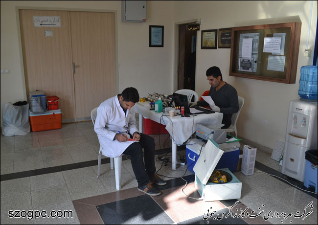 اهدای خون توسط کارکنان منطقه عملیاتی سروستان و سعادت آباد 4