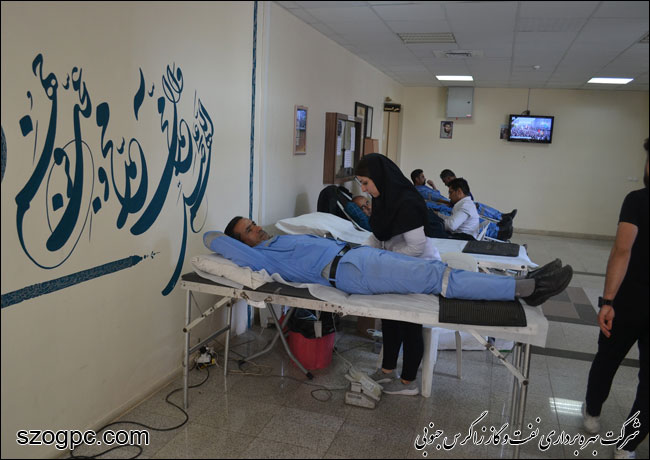 اهدای خون توسط کارکنان منطقه عملیاتی سروستان و سعادت آباد 6