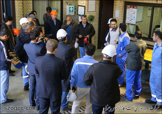 بازدید مدیرعامل شرکت بهره‎برداری نفت و گاز زاگرس جنوبی از منطقه عملیاتی نار و کنگان 14