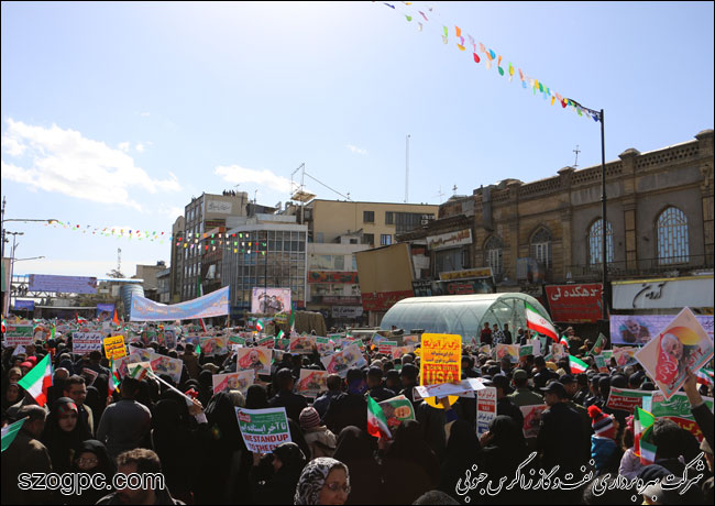 شرکت در راهپیمایی ۲۲ بهمن ماه مدیرعامل و کارکنان شرکت بهره‌برداری نفت و گاز زاگرس جنوبی 8