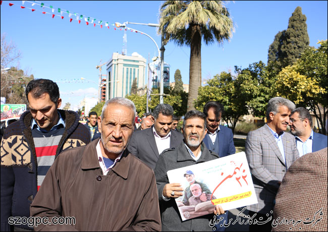 شرکت در راهپیمایی ۲۲ بهمن ماه مدیرعامل و کارکنان شرکت بهره‌برداری نفت و گاز زاگرس جنوبی 15