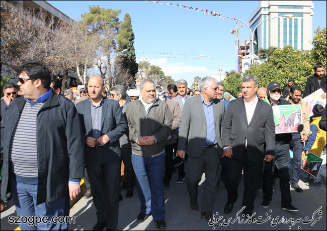 شرکت در راهپیمایی ۲۲ بهمن ماه مدیرعامل و کارکنان شرکت بهره‌برداری نفت و گاز زاگرس جنوبی 16
