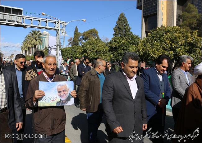 شرکت در راهپیمایی ۲۲ بهمن ماه مدیرعامل و کارکنان شرکت بهره‌برداری نفت و گاز زاگرس جنوبی 17