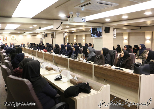 مراسم گرامیداشت روز زن و مقام مادر به‌ مناسبت ولادت حضرت فاطمه زهرا(س) در شرکت بهره‌برداری نفت و گاز زاگرس جنوبی 4