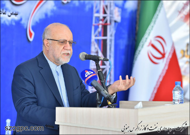 زنگنه: با تعامل و روحیه جهادی باید در مسیر رفع مشکلات مردم و توسعه کشور قدم برداریم