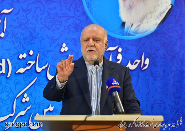 صنعت نفت می‌تواند پرچمدار و پیشرو در توسعه صنعتی کشور باشد