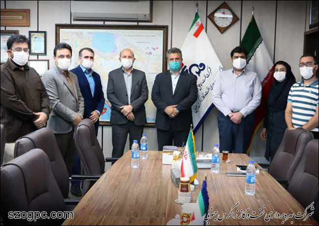 نشست صمیمانه مدیرعامل زاگرس جنوبی با تیم رسانه ای روابط عمومی به مناسبت روز خبرنگار