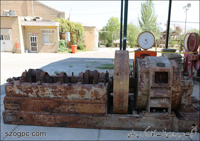 کشف ژنراتور با قدمتی بیش از ۶۰ سال در دل میدان نفتی نفت شهر 4