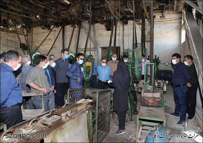 به مناسبت گرامیداشت چهلمین سالگرد هفته دفاع مقدس مدیران و کارکنان شرکت بهره برداری نفت و گاز غرب از موزه صنعت نفت غرب کشوردر پالایشگاه کرمانشاه بازدید 4