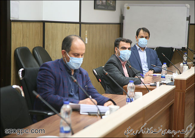 برگزاری نشست کارگروه مقابله با بیماری کرونا در ستاد شرکت نفت مناطق مرکزی ایران 3
