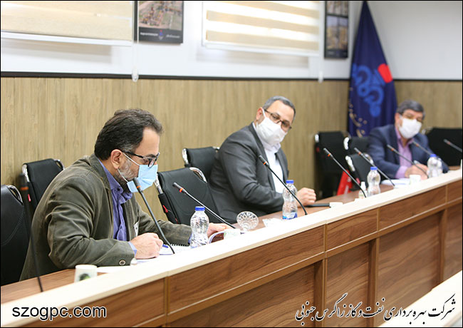 برگزاری نشست کارگروه مقابله با بیماری کرونا در ستاد شرکت نفت مناطق مرکزی ایران 8