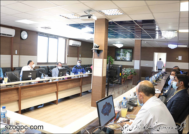 بازدید دستیار وزیر نفت از منطقه عملیاتی سروستان و سعادت آباد 11