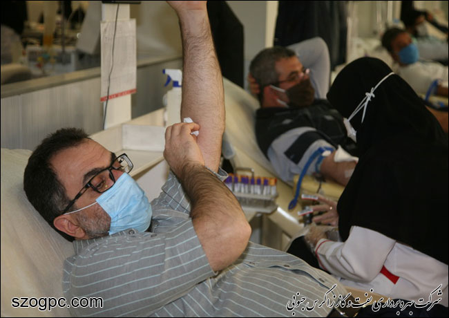 اهدا خون جمعی از کارکنان شرکت نفت مناطق مرکزی ایران 1