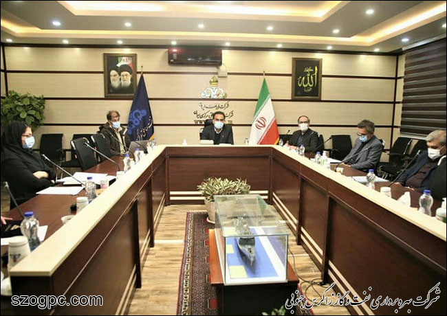 جلسه شورای پژوهش این شرکت که با تقدیر از پژوهشگران برتر شرکت در ستاد و شرکت‌های تابعه همراه 9