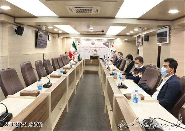 جلسه شورای پژوهش این شرکت که با تقدیر از پژوهشگران برتر شرکت در ستاد و شرکت‌های تابعه همراه 13