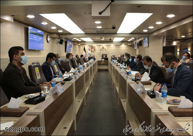 در نشستی هم اندیشی اداره مهندسی و ساختمان شرکت بهره‌برداری نفت و گاز زاگرس جنوبی 5