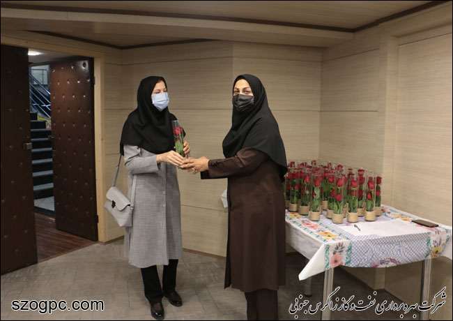 تجلیل از بانوان شاغل در نفت و گاز زاگرس جنوبی به مناسبت روز زن 1