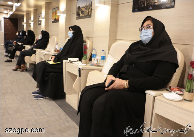 تجلیل از بانوان شاغل در نفت و گاز زاگرس جنوبی به مناسبت روز زن 15