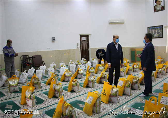 اهداء یکصد بسته معیشتی به اقشار آسیب دیده از کرونا در منطقه عملیاتی پارسیان 4