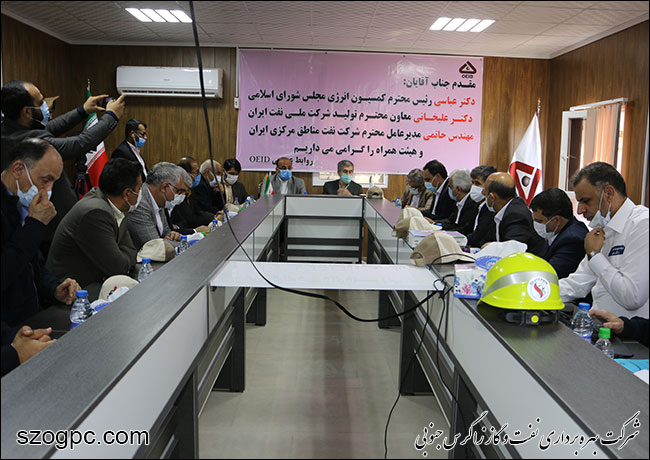 بازدید رئیس کمسیون انرژی مجلس شورای اسلامی از پروژه طرح توسعه میدان نفتی خشت 6