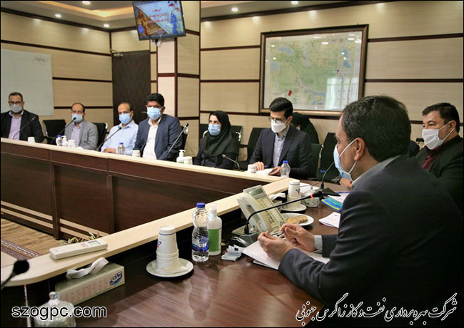 آیین تجلیل از کارمندان نمونه صنعت نفت در شرکت نفت مناطق مرکزی ایران 9