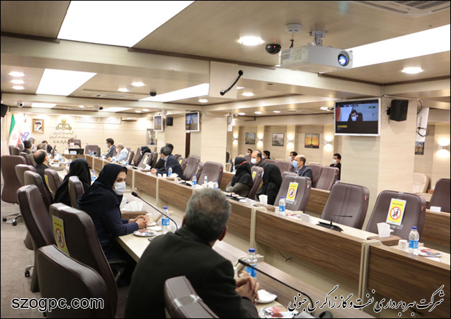 نشست هم اندیشی مدیرعامل با کارکنان مدیریت امور مالی زاگرس جنوبی 11