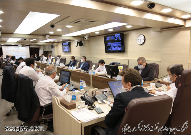 تشریح برنامه های آتی و تجلیل از کارمندان نمونه و برگزیدگان قرآنی 2